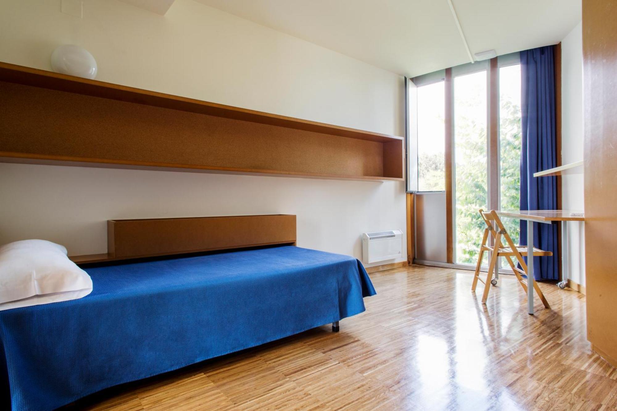 Residencia Universitaria Resa O Castro Vigo Exterior photo